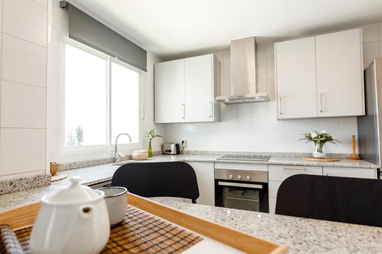 Spacious 2-Bedroom Apartment With Free Parking Sitio de Calahonda Eksteriør billede