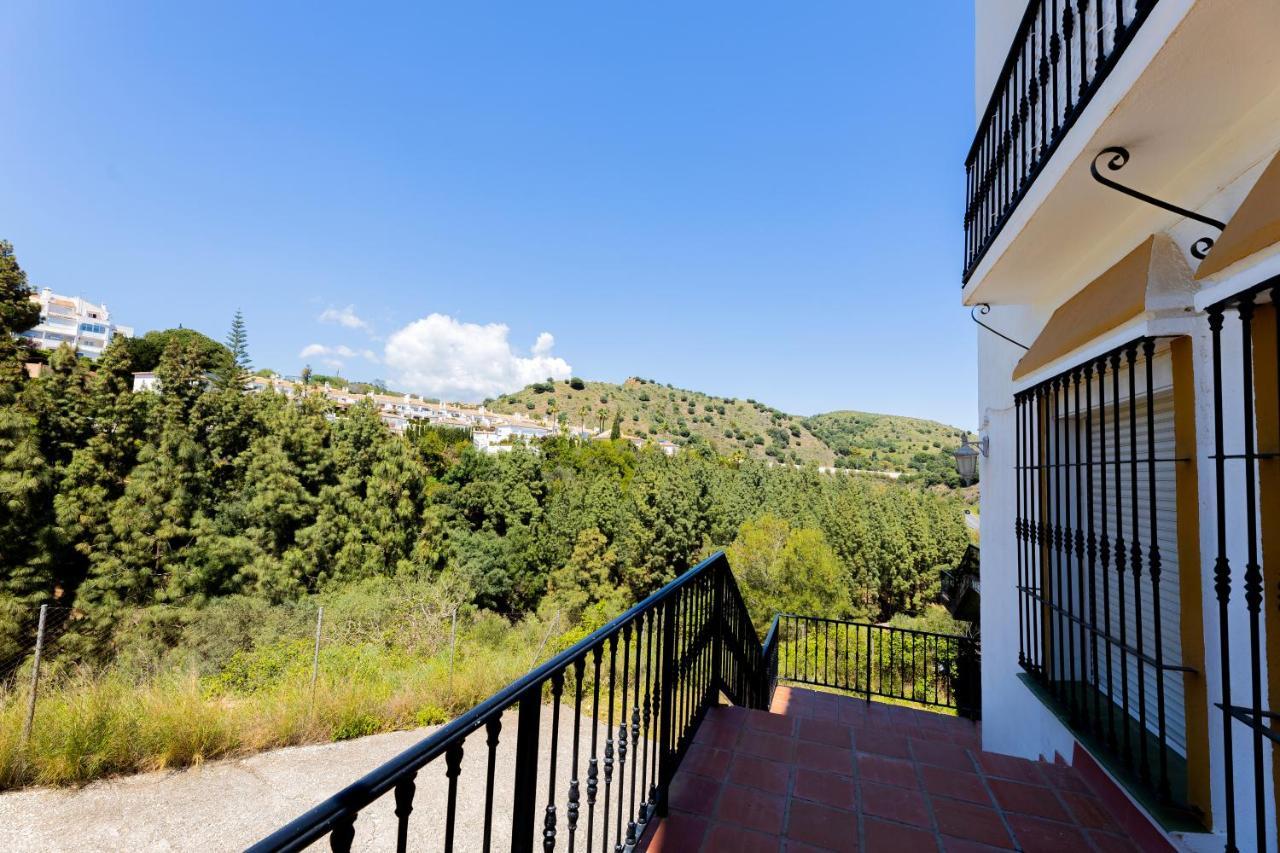 Spacious 2-Bedroom Apartment With Free Parking Sitio de Calahonda Eksteriør billede