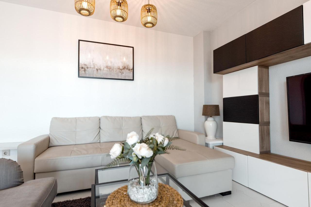 Spacious 2-Bedroom Apartment With Free Parking Sitio de Calahonda Eksteriør billede